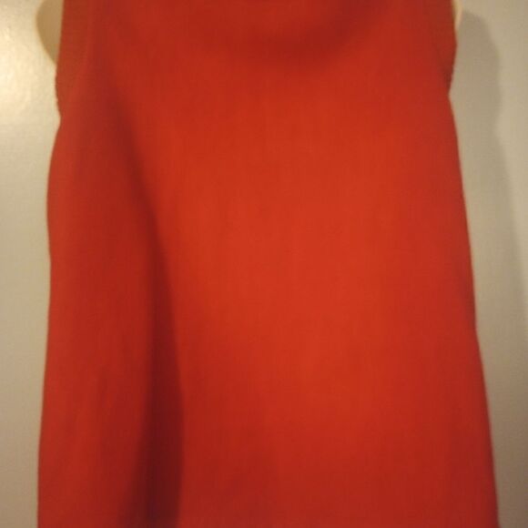 Contact fleece full zip vest with ribbed knit trim and front pockets - Picture 2 of 8